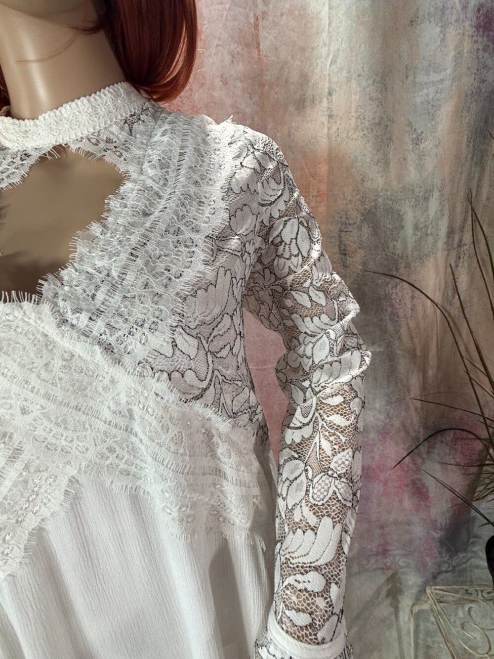 NEW📌Skin-Glimpsing Lace Accents Lends Sheer Romance To This Breezy Mini Dress - Picture 5 of 15